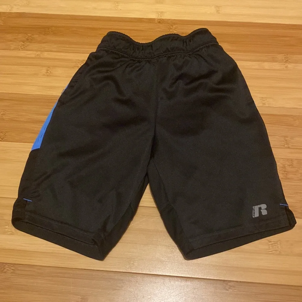 💙 Lot of 5 pairs of boys shorts - Picture 6 of 6